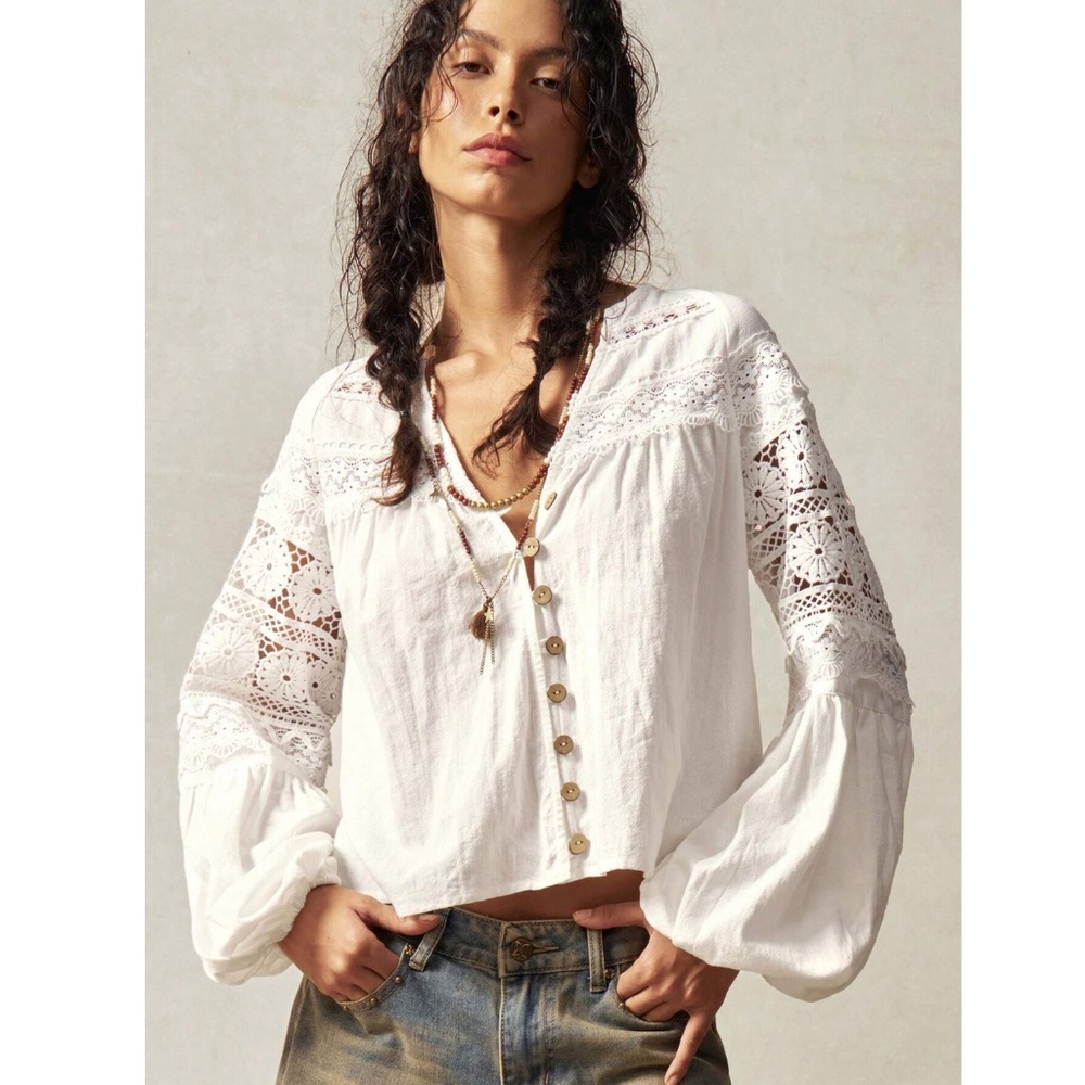 Rouge! White Cotton Lace Button-Down Blouse - Picture 2 of 12